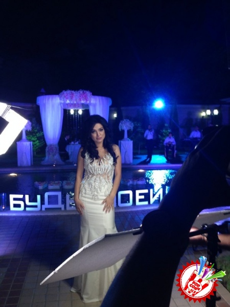 Нилуфар Усмоновадан романтик тарона премьераси