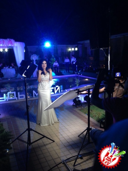 Нилуфар Усмоновадан романтик тарона премьераси