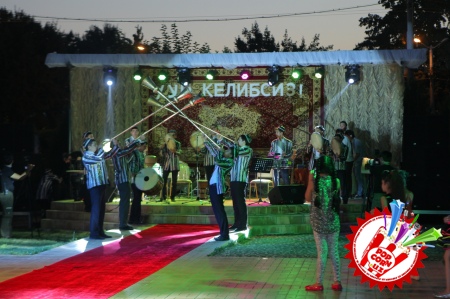 “Тўйлар муборак” гала кечаси юлдузларни бирлаштирди