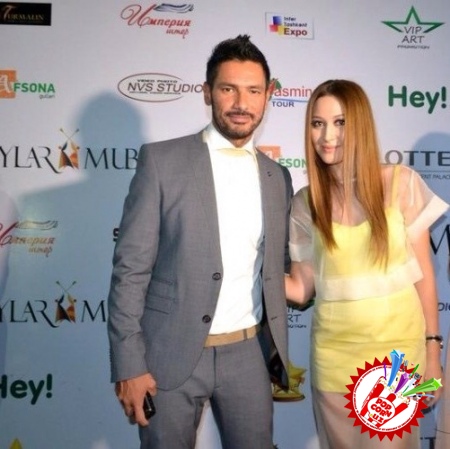 Dj Piligrim Лолага совғалар улашмоқда...