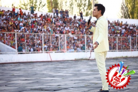 Сардор Раҳимхон Наманган бўйлаб гастроль сафарда