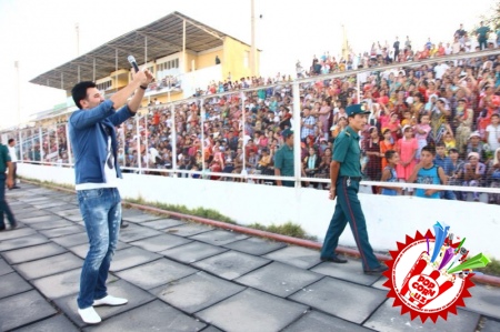 Сардор Раҳимхон Наманган бўйлаб гастроль сафарда