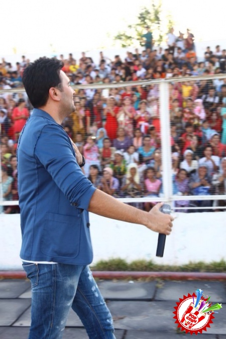 Сардор Раҳимхон Наманган бўйлаб гастроль сафарда