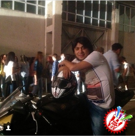 Отабек Мадраҳимов узоқ вақт санъат оламида кўзга кўринмади. Бунинг сабаби...