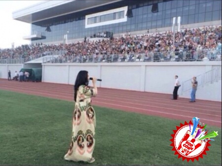 Шаҳзоданинг гастроль сафари Наманган шаҳрининг Навбахор стадионида