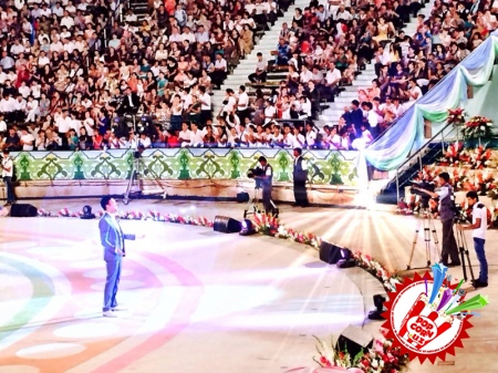 Мустақиллигимизнинг 23 йиллигини нишонлаш учун эстрадамизнинг ёрқин юлдузлари кеча Бухоро шахрига ташриф буюришди.