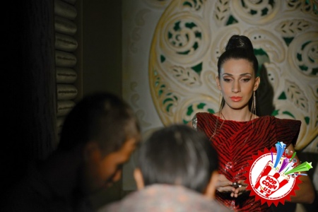 Амира Алибекова имиджини ўзгартирди