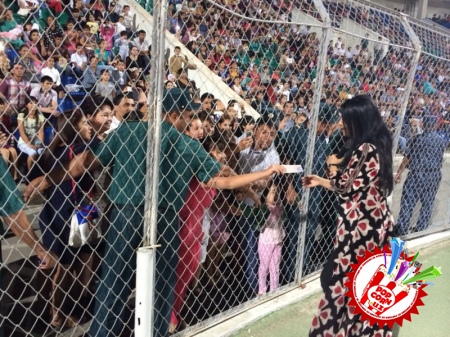 Шаҳзоданинг минглаб бухоролик мухлислари қалби шодликка тўлди