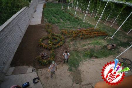 Суратлардаги ноодатий образлар... Шоу-бизнеснинг энг ёрқин намоёндалари иштирокида... яна нима бўлиши мумкин?