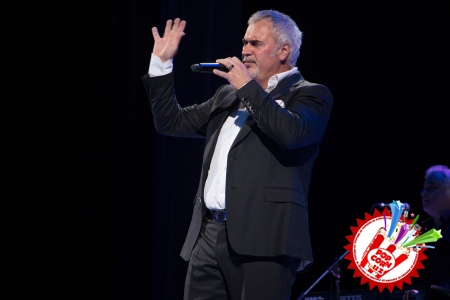 “Истиқлол\" санъат саройини ўз қўшиқлари билан ларзага келтирган  Валерий Меладзе “20 историй о любви” концерт дастури билан