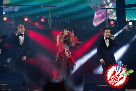 Муниса Ризаева концерти кўтаринки кайфиятда ўтди