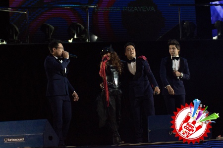 Муниса Ризаева концерти кўтаринки кайфиятда ўтди