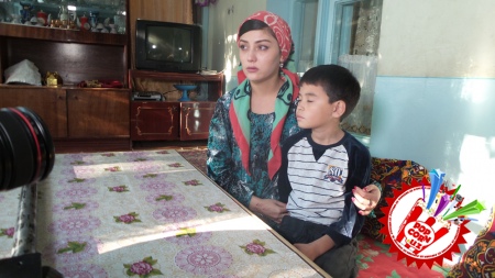 Ҳаётий воқеаларни акс эттирган видеоклипдан фоторепортаж \"Онамни йиғлатманглар\"... тез кунда..