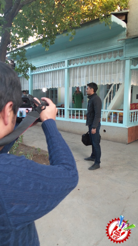 Ҳаётий воқеаларни акс эттирган видеоклипдан фоторепортаж \"Онамни йиғлатманглар\"... тез кунда..