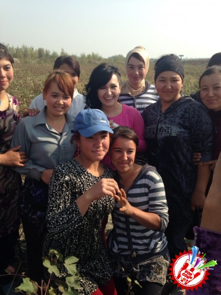 Ойбек ва Нигора пахта майдонида