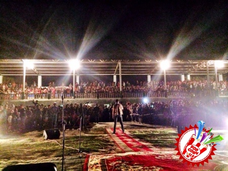 У ҳамиша мухлислари кўнглини олишга ҳаракат қилади.