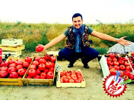 У ҳамиша мухлислари кўнглини олишга ҳаракат қилади.