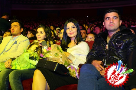 Эстрадамизнинг ёрқин юлдузи Зиёдага тасанно демасдан иложимиз йуқ...