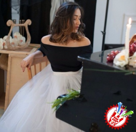 Бир йил аввал яратилган тарона нима учун энди ижро этилди... “Ёдимда ўзинг” Шаҳло Аҳмедова