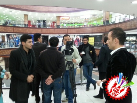 Дилсўз мухлислари учун янги туҳфа тайёрламоқда