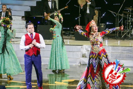 Масрур Усмоновнинг концерти муваффақиятли тарзда бошланди