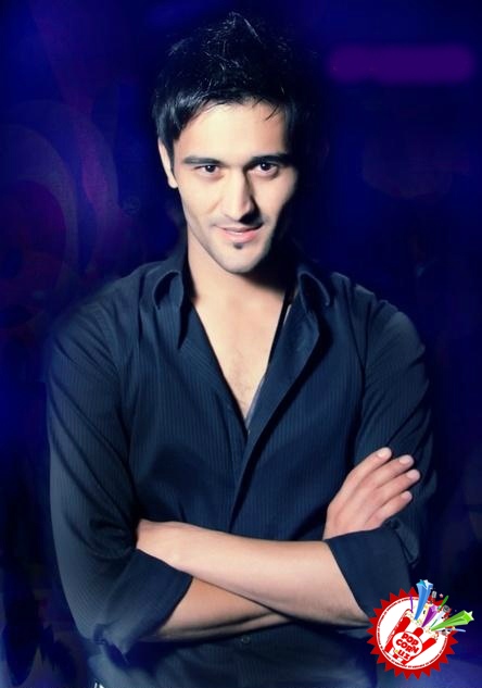 Ҳусан шоирликка қўл урмоқда...