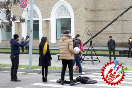 Шаҳзода мухлислари учун янги қўшиқ ва видеотуҳфа тайёрламоқда