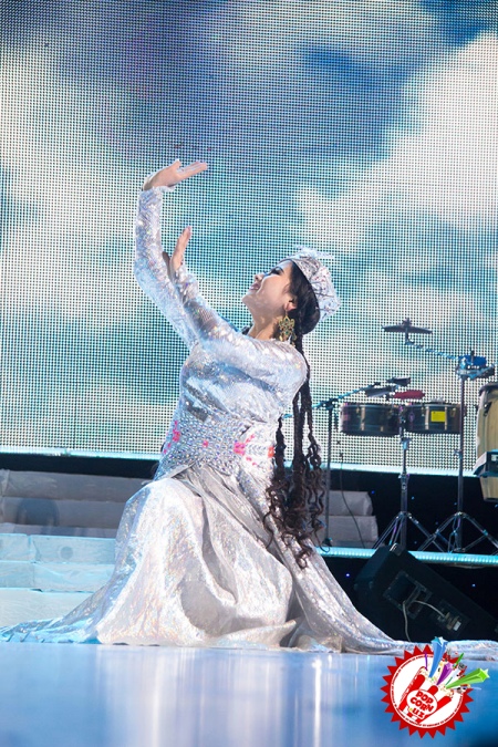 Ўзбекистонда хизмат кўрсатган артист Дилфуза Раҳимова ўз муҳлисларини дил парвозига чорлади