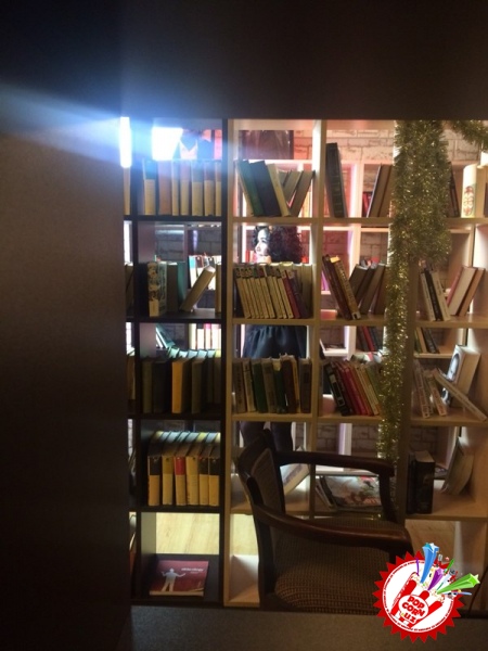 Моҳим янги йил учун туҳфалар тайёрламоқда