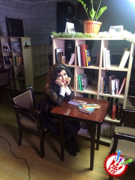 Моҳим янги йил учун туҳфалар тайёрламоқда