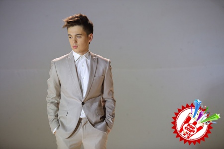 Клип суратга олдириш учун бир ой давомида профессионал рақсга тушишни ўрганган Далер