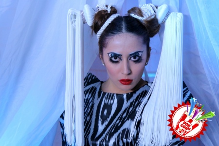 Канизанинг шов-шувларга сабаб бўлган фотосуратлари 