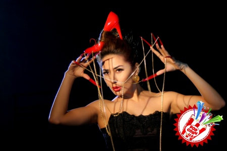 Канизанинг шов-шувларга сабаб бўлган фотосуратлари 