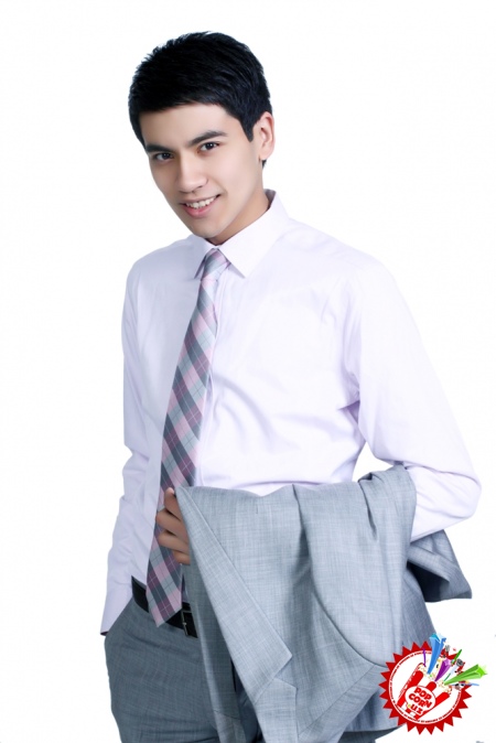 Янги ном ва янги овозлардан бири Дилшодбек Юнусов \"Заҳарча\" видеоклип премьераси