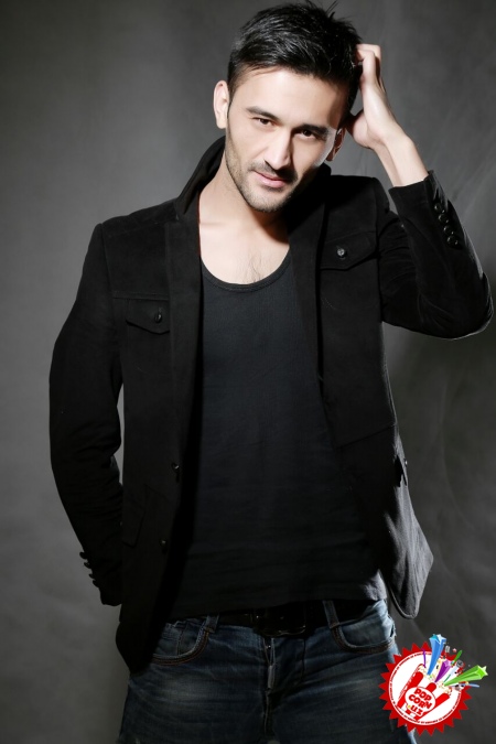 Ҳусан турли образлар яратишда моҳир