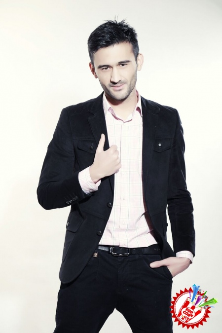 Ҳусан турли образлар яратишда моҳир