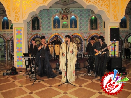 Акбар 10 йилликка туҳфалари бисёр