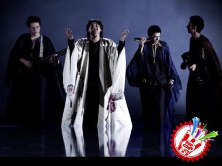 Акбар 10 йилликка туҳфалари бисёр