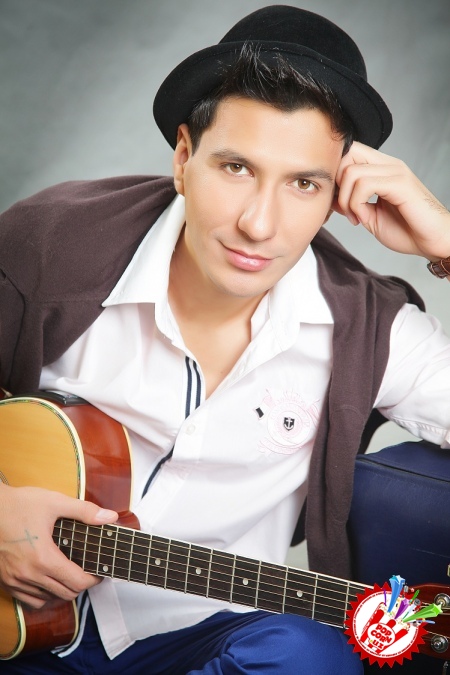 Алишер Тайр “Онагинам” премьера таронанинг яратилишига сабаб бўлган воқеа