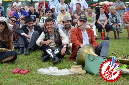 ''Шарқ'' вокал чолғу ансамбли ижодий парвозда