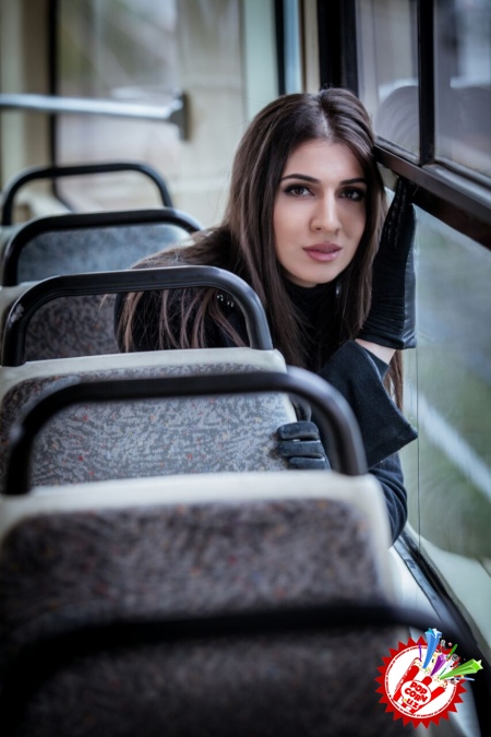 Амира Алибекова инсонлар қалбини очди