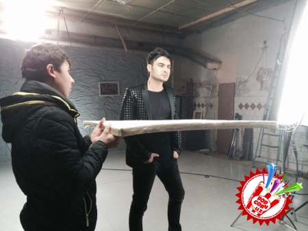 Отабек Муталҳўжаев дуэт куйлаш учун  нимага эстрадамизнинг ёрқин юлдузларини танламади