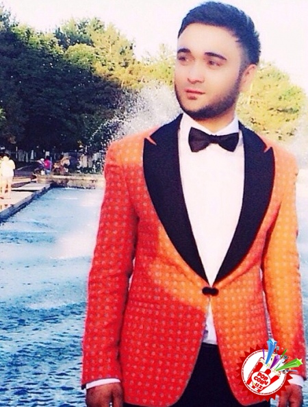 Шоҳруҳхон кимдан узр сўрамоқда?