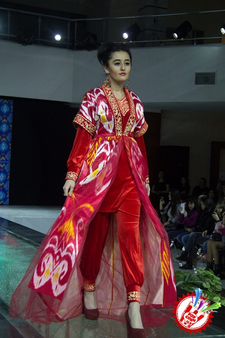 ''Hand Made in Uzbekistan'' анъанавий санъат фестивали барчага байрамона кайфият улашди