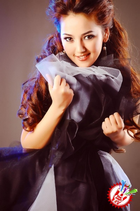 Умидахондан бараварига иккита тарона премьераси тез кунда