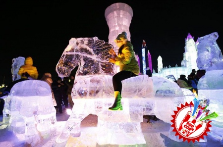 Қор ва муздан яратилган санъат асарлари кўзни қувнатади