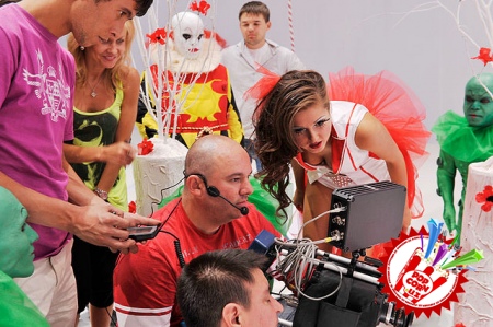 Нюшанинг ўзбекистонлик ҳамкасби томонидан суратга олинган клипи хит-парадларда етакчи