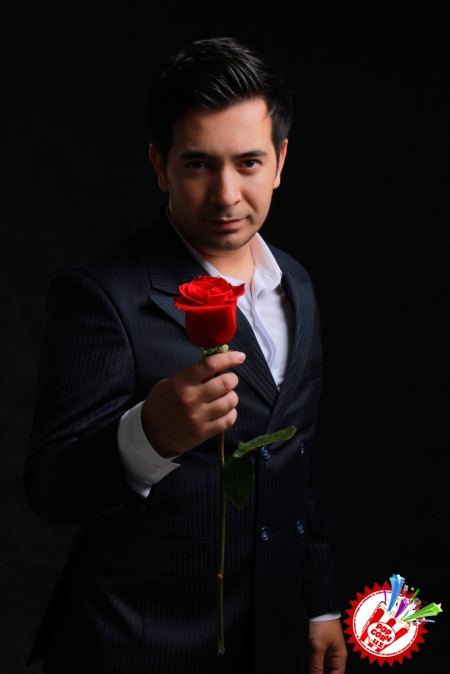 Ойбек нима учун “Омон-омон” таронасини энди бошқа аёл хонанда билан ижро этмоқда