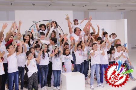 Лола ва Dj Piligrim UNICEF ташкилотининг мадҳияси учун клип суратга олинди