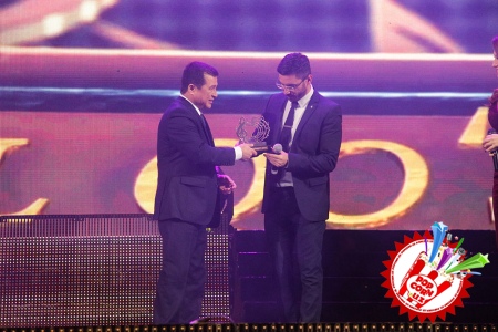 Санъат аҳли учун байрамга айланган оқшом “Йил қўшиғи-2014”